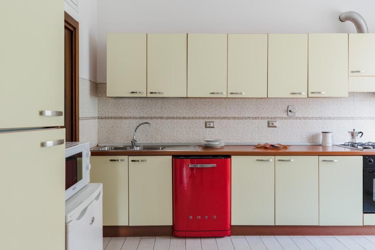 ローマCasa Floアパートメント エクステリア 写真